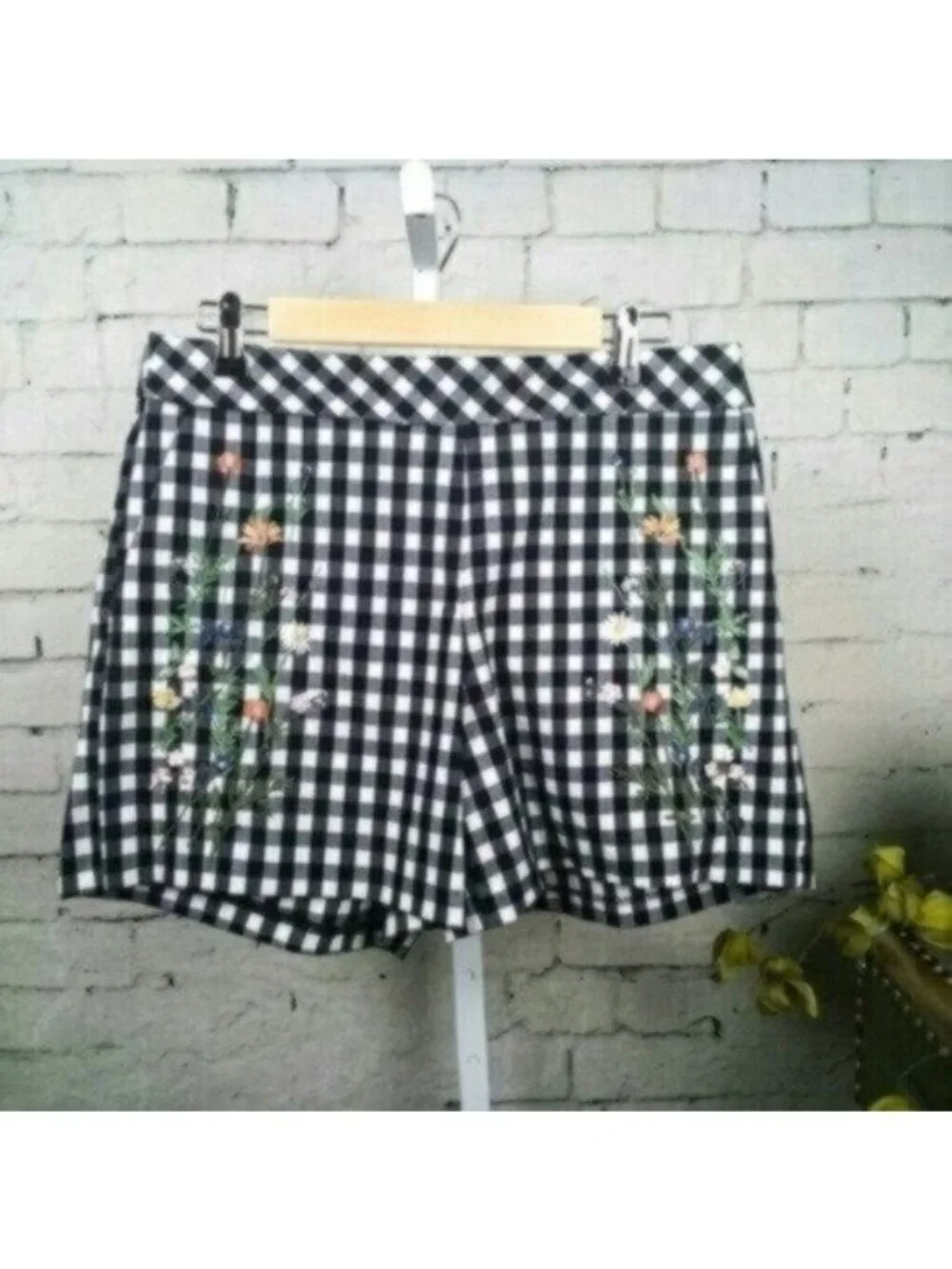 For the Republic Floral Embroidered Gingham High-rise Shorts Black Size 10 - Picture 2 of 5